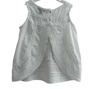 AQUA Women’s White Cotton EMBROIDERED TOP 
With open back XS